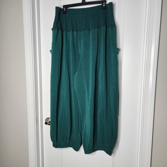 XL | Free People | NWOT | Up in The Air Pants | Emerald Green - Picture 3 of 7